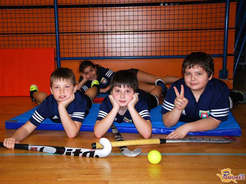 djeca-slovenija-hokej-na-travi